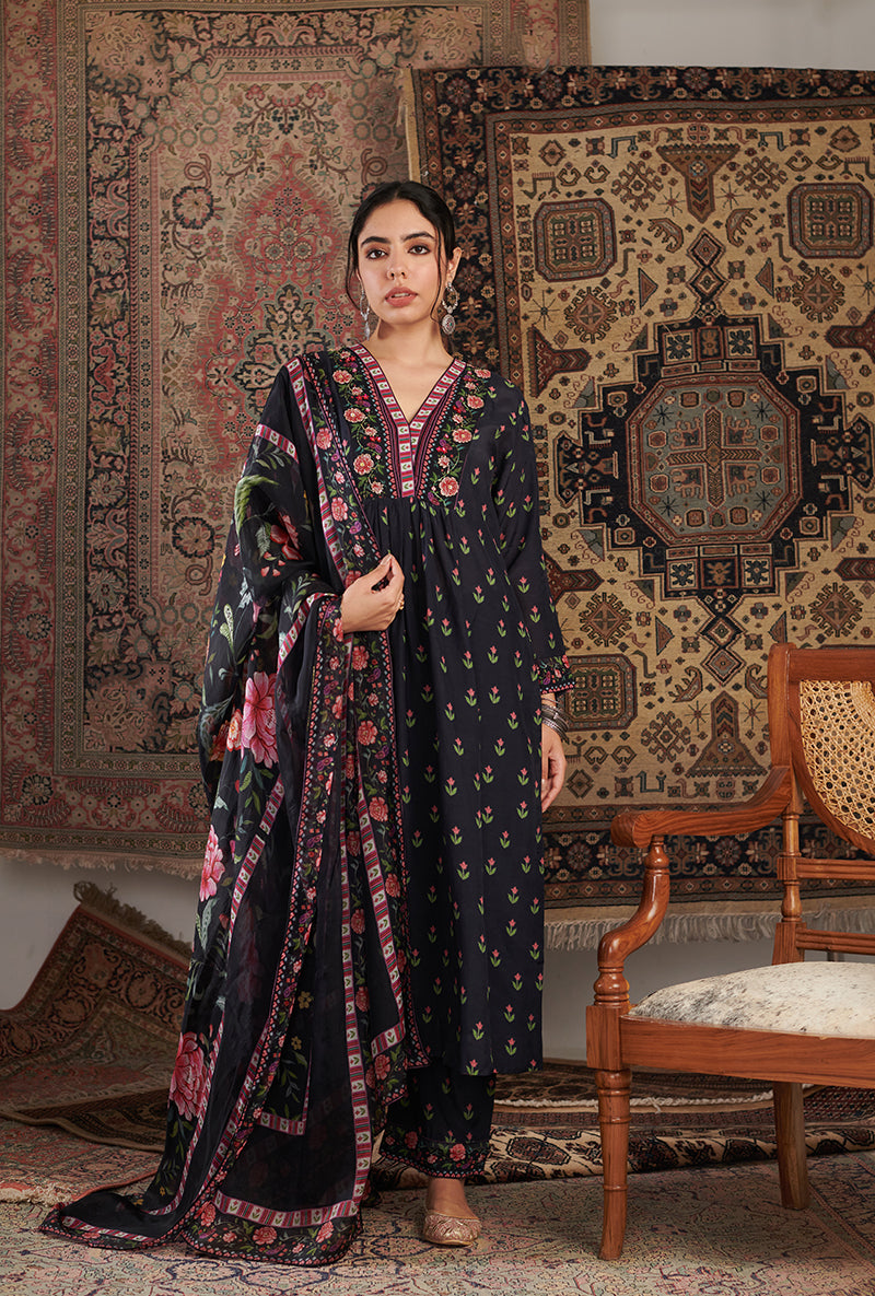 Black Gul Embroidered Aalam Kurta Set