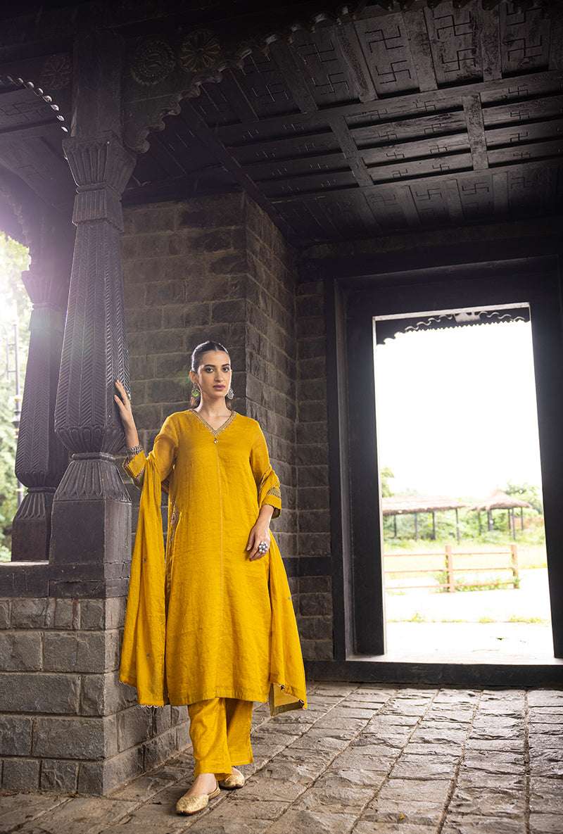 Mustard Side Marodi Pocket Surmayi Kurta Set