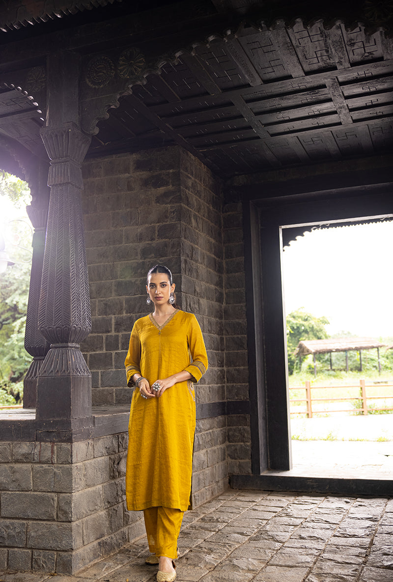 Mustard Side Marodi Pocket Surmayi Kurta Set