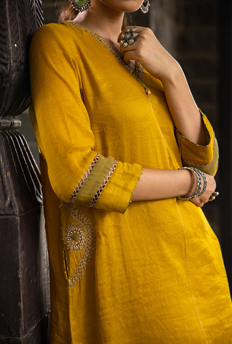 Mustard Side Marodi Pocket Surmayi Kurta Set