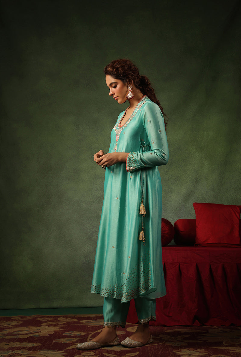 Light Blue Paan Buta Ishq Kurta Set