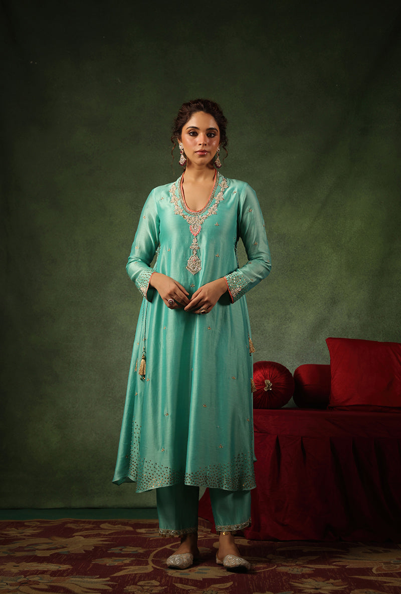 Light Blue Paan Buta Ishq Kurta Set