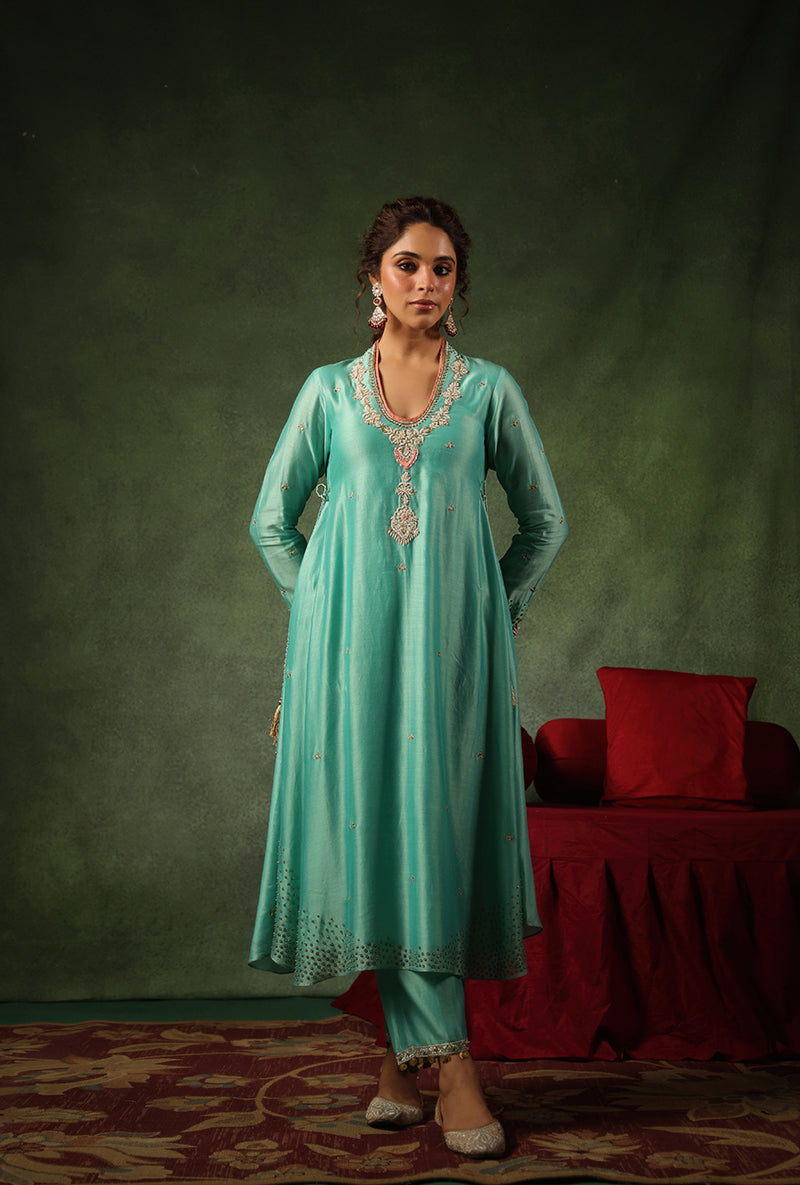 Light Blue Paan Buta Ishq Kurta Set