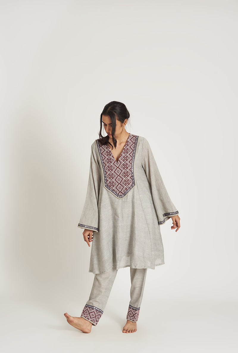 Smokey Grey Pakistani-Inspired Flared Norha Pakizah Kurta Set