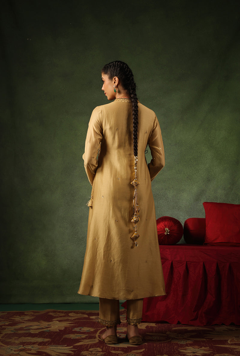 Ivory Paan Buta Ishq Kurta Set