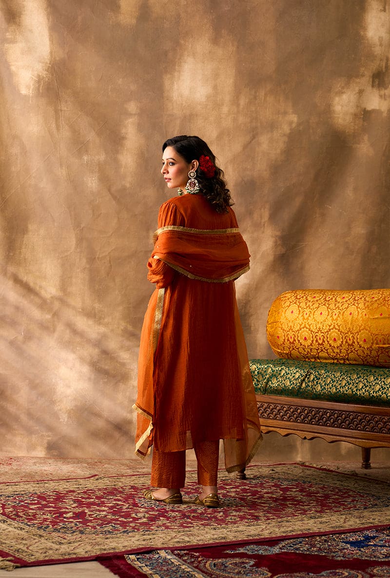 Meghna Nayyar In Rust Hand Embroidered Khwaab Kurta Set