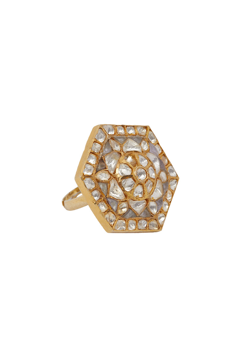 Nazia Ring