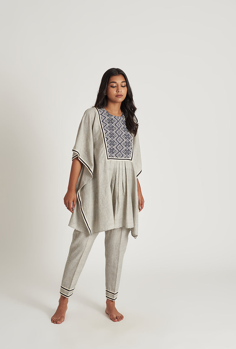 Smokey Grey Traditional Nazm Pakizah Kaaftan Co-Ord Set