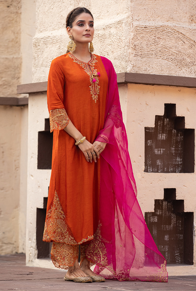 Gauahar Khan In Orange Leaf Jaal Farshi Ulfat Kurta Set