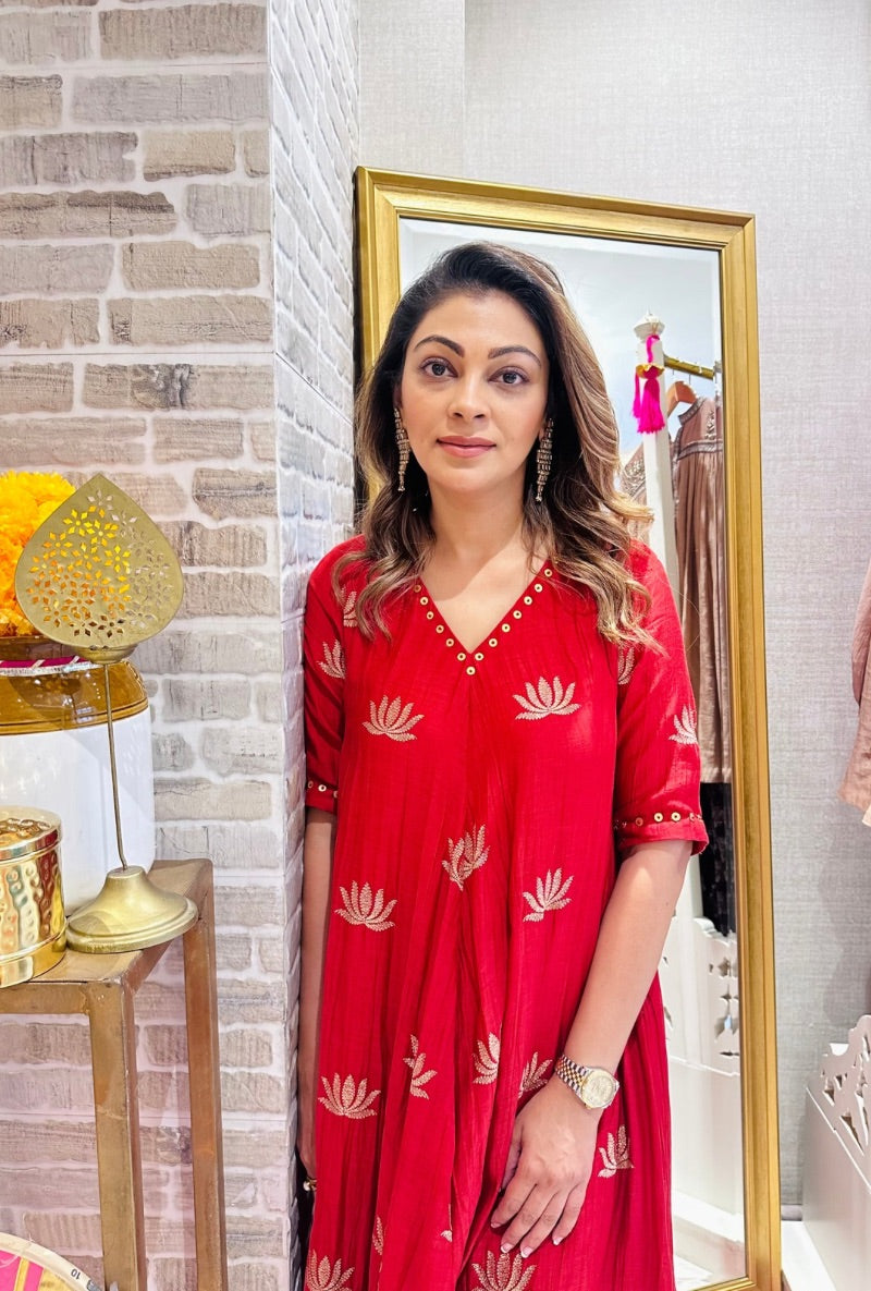 Meghna Nayyar In Burnt Red Asymmetrical Kurta Set