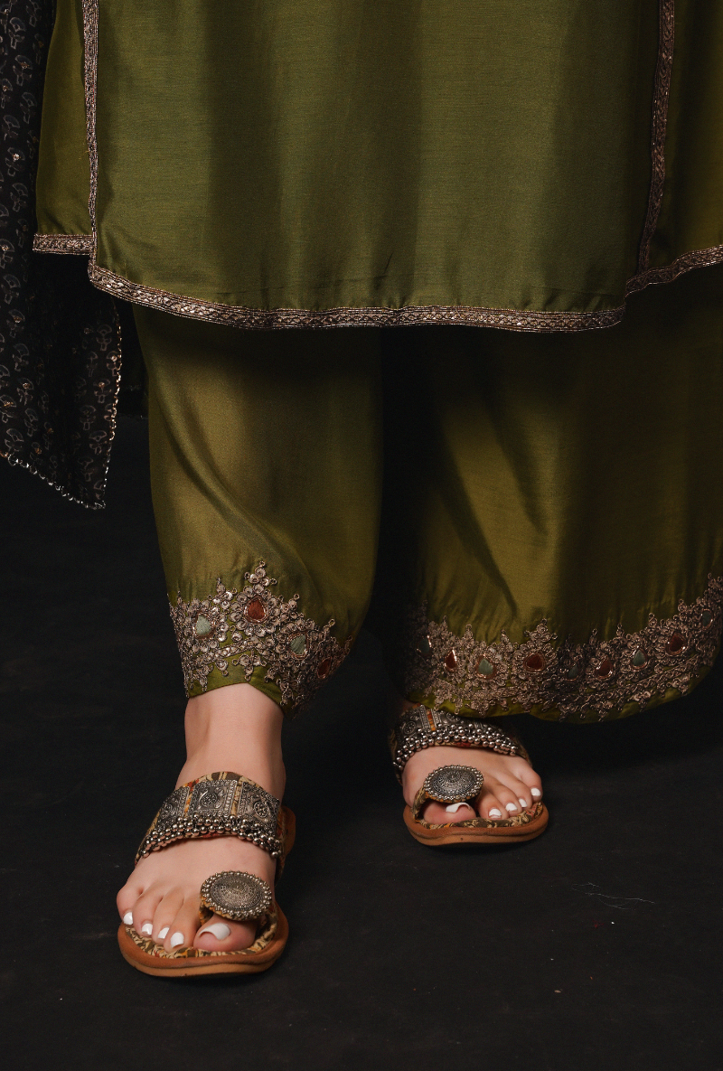 Pine Side Gather Chhaya Kurta Set