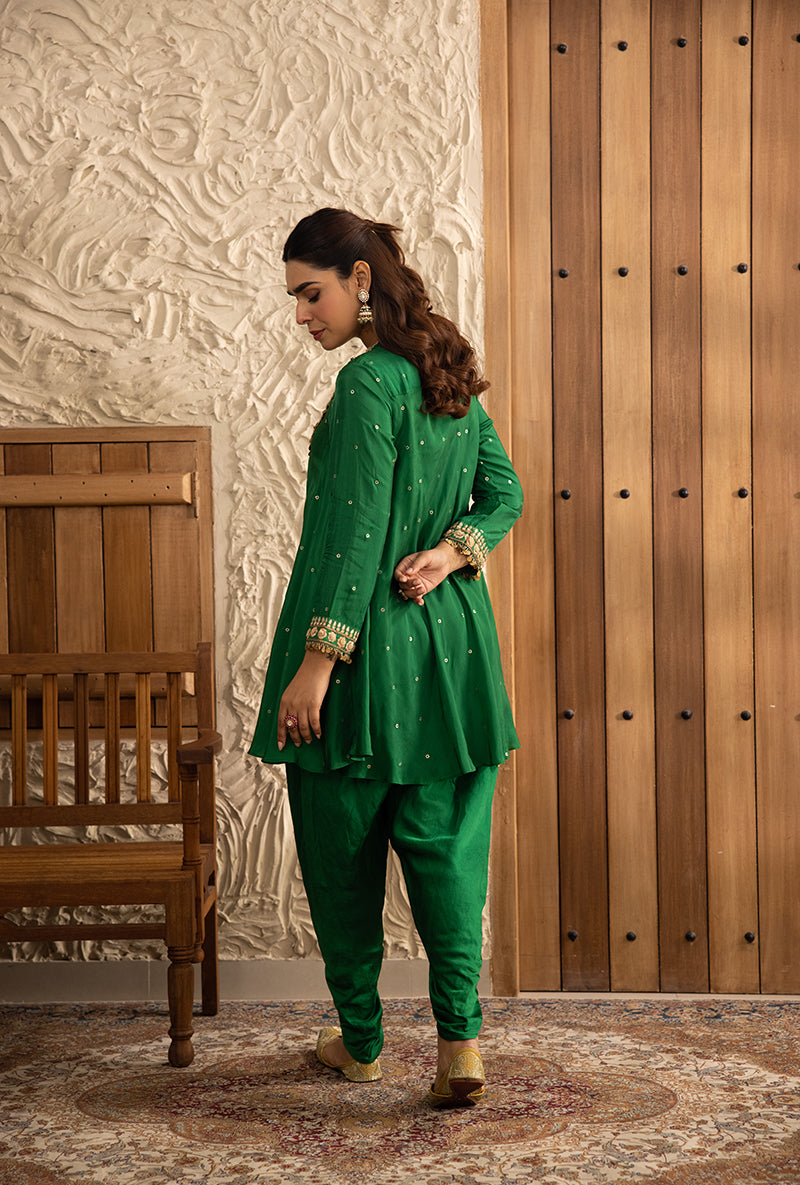 Green Short Heavy Resham Yoke Masakali Dhoti Masakali Kurta Set