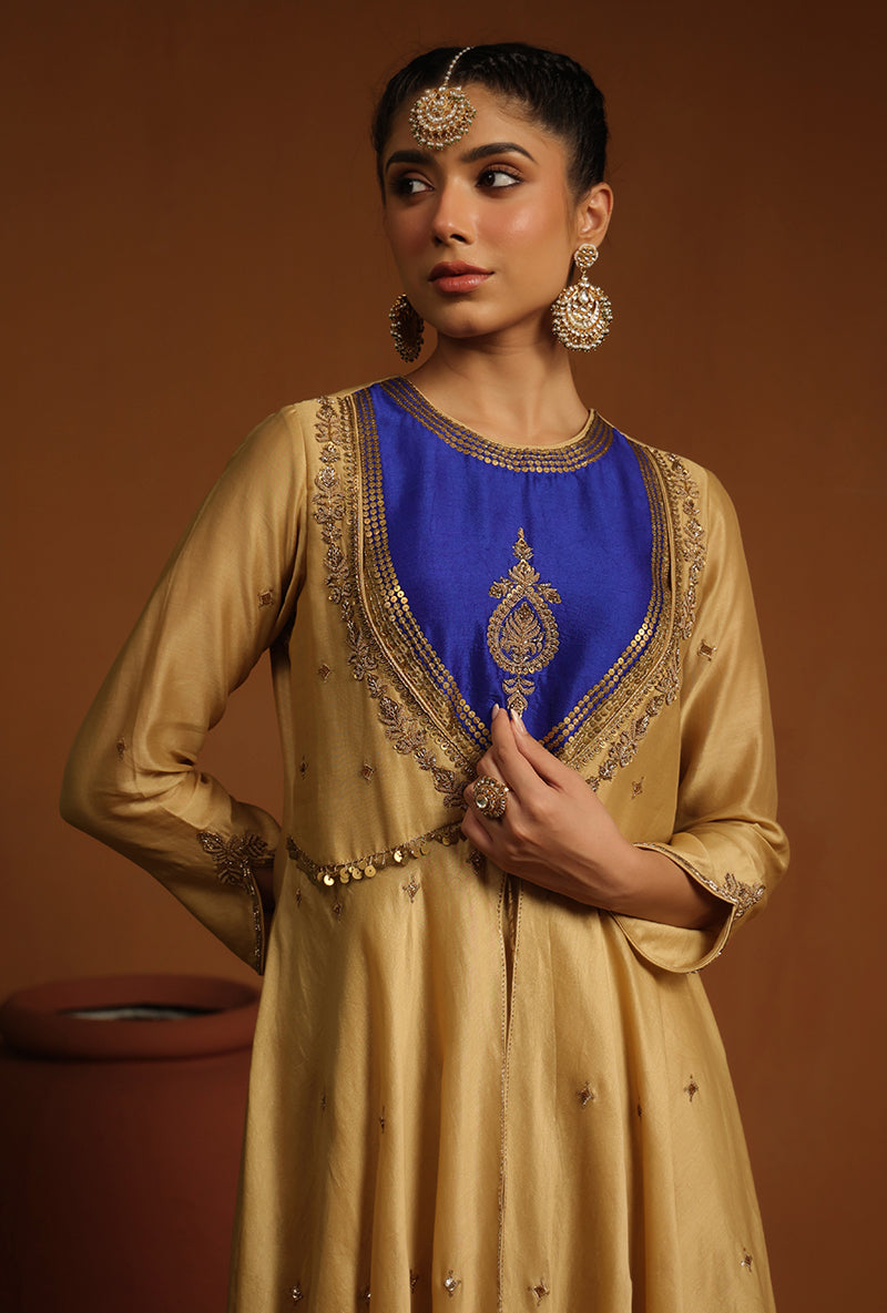 Ivory Kalidaar Ishq Kurta Set