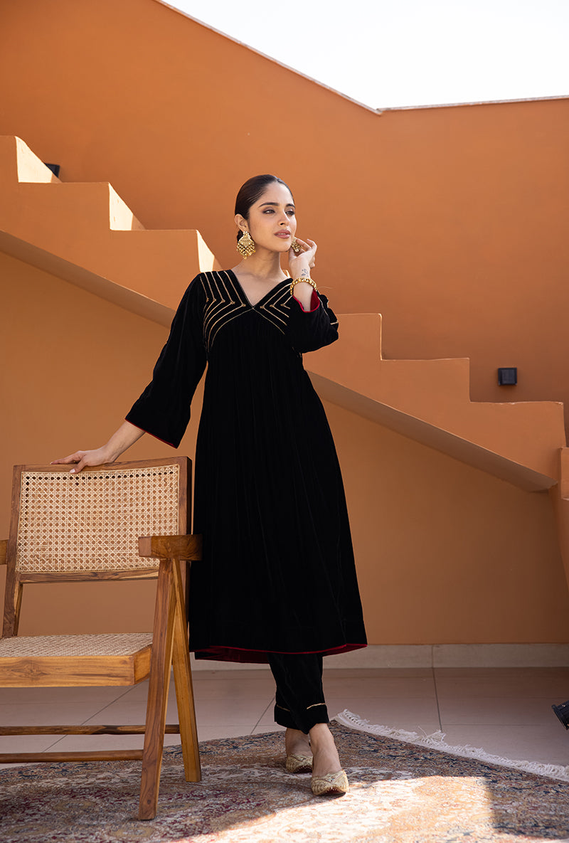 Black Hand Embroidered Velvet Ghazal Kurta Set