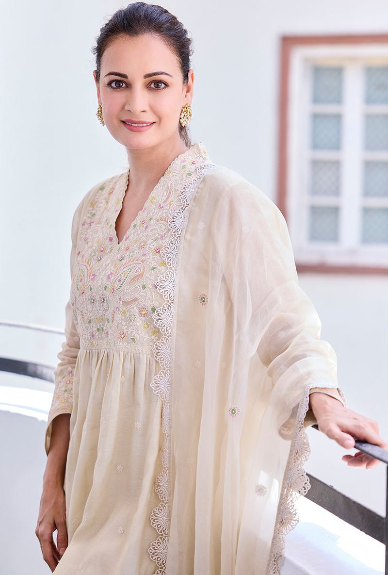 Dia Mirza In Ivory Dori Paisley Aafreen Kurta Set