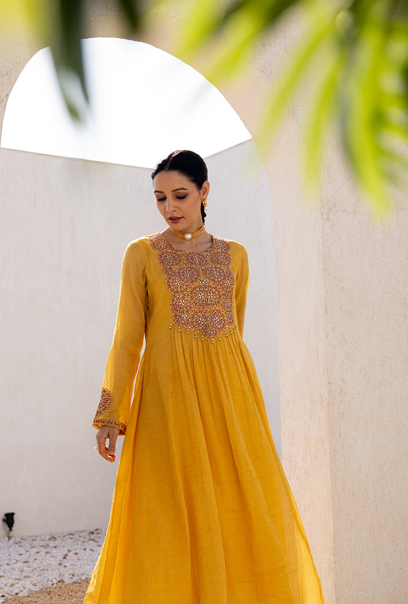 Yellow Resham And Gota Yoke Front Pleat Dua Anarkali Set