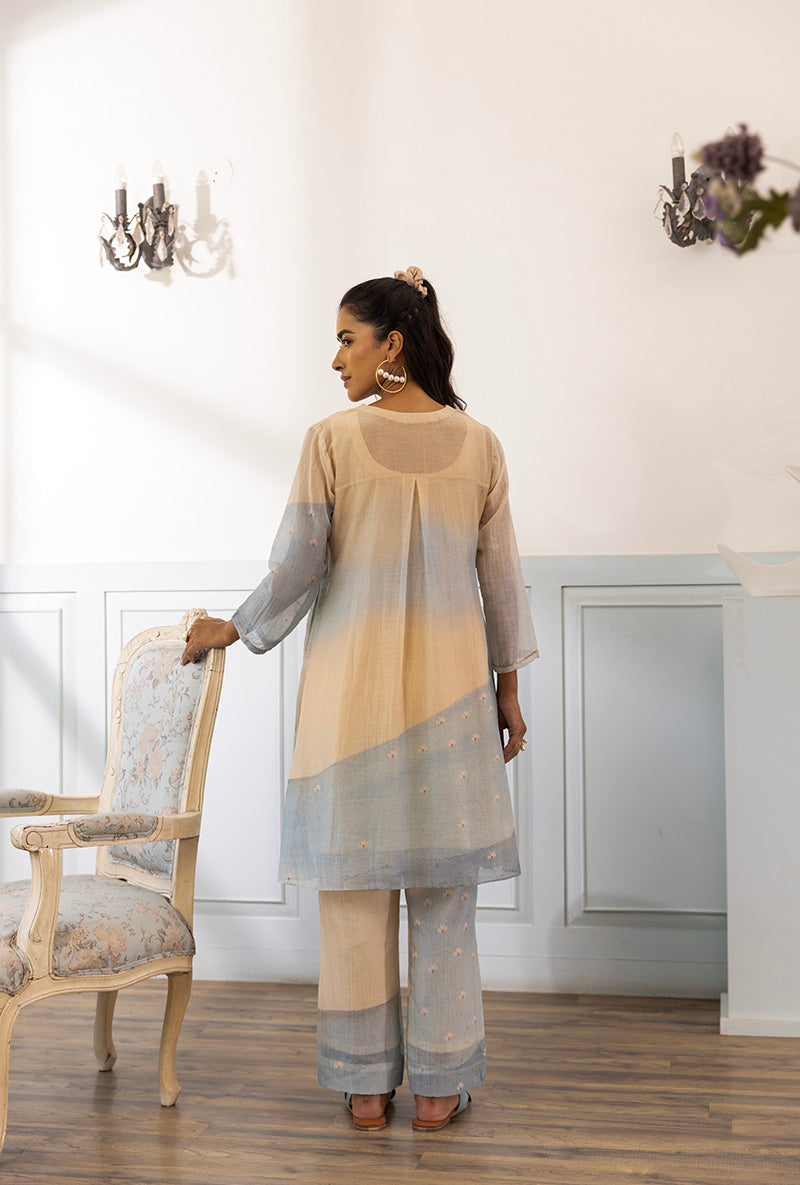 Iro Ocean Dahlia Kurta Set