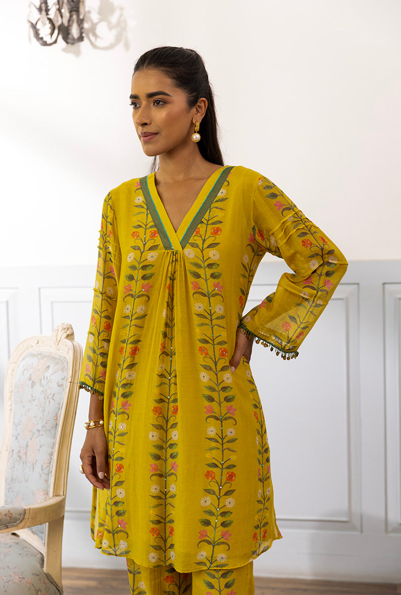 Mustard Flower Printed Dahlia Kurta Set